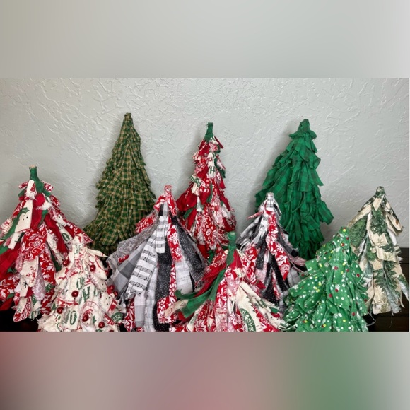 Handmade Cloth Christmas Tree Decor and Gifts - Picture 9 of 13